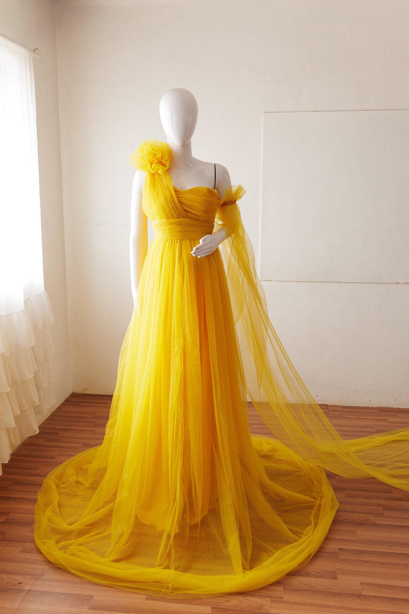 Vinisha gown - Yellow