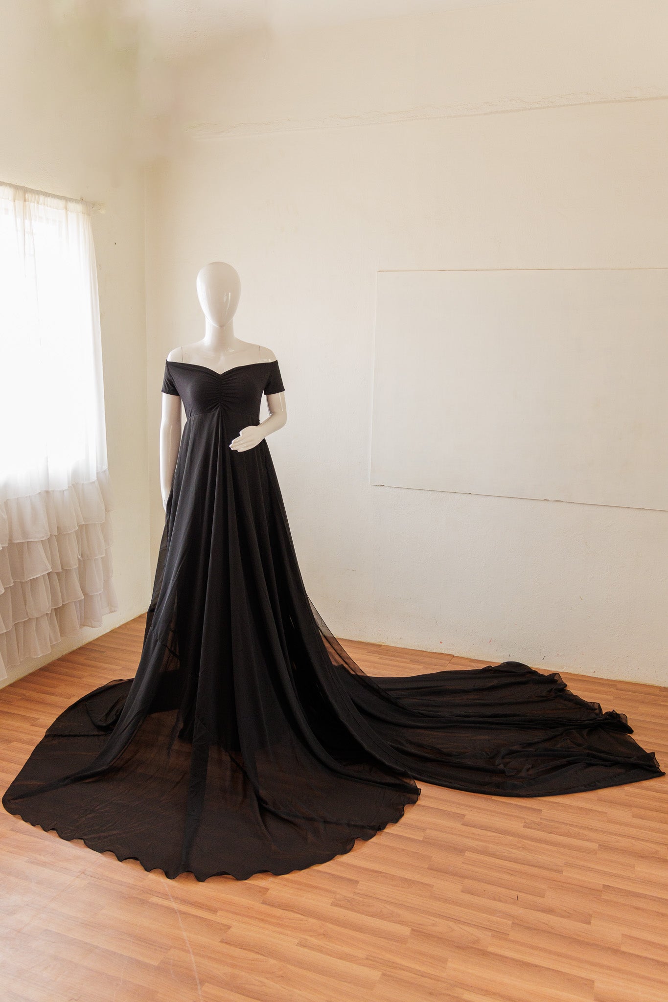 Belinda gown - Black