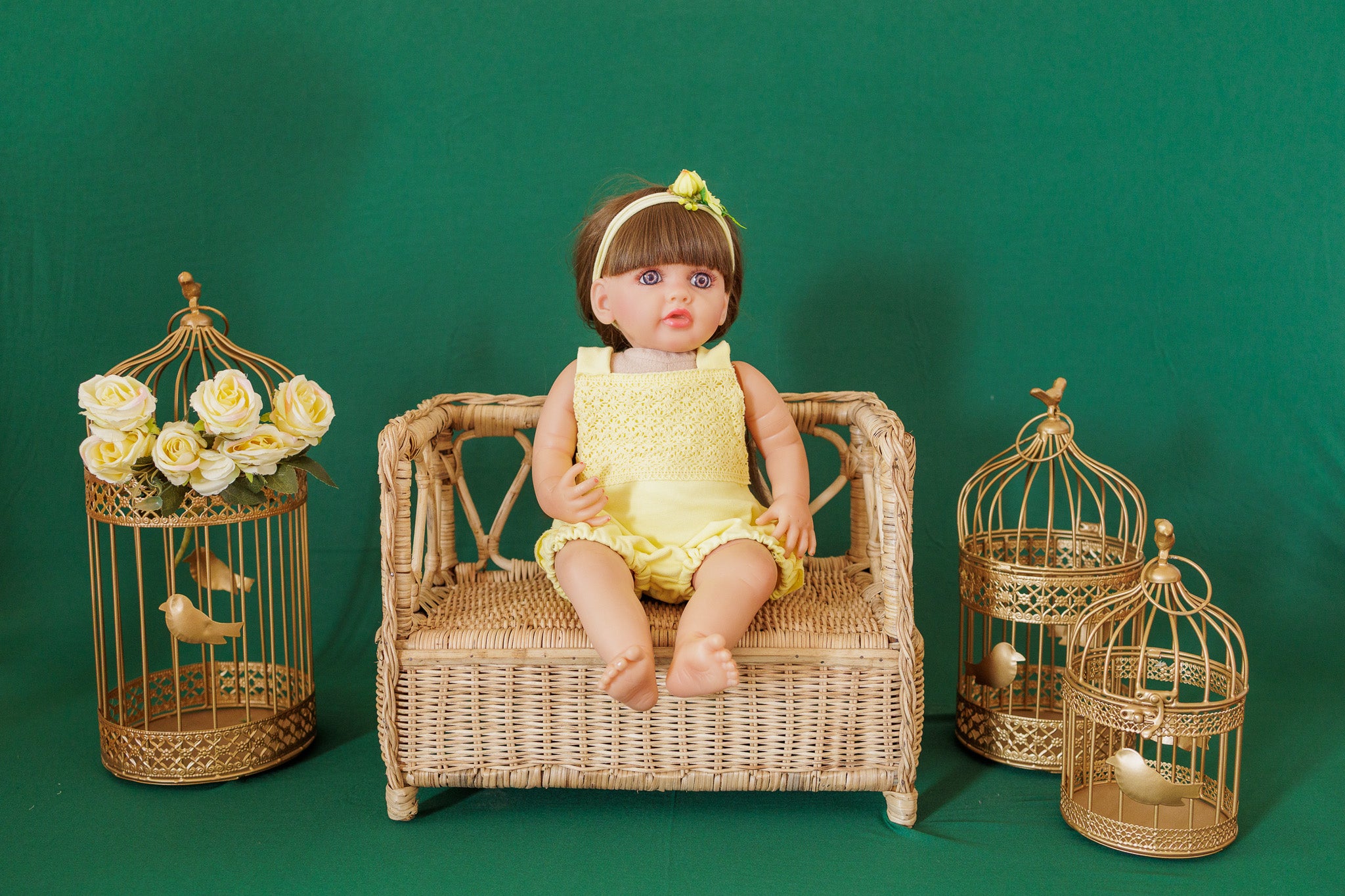 Cane sofa Theme