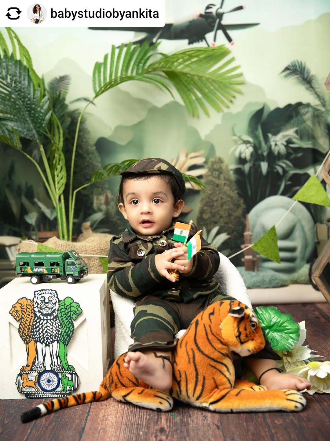 Army outfit 0-3m (H082)