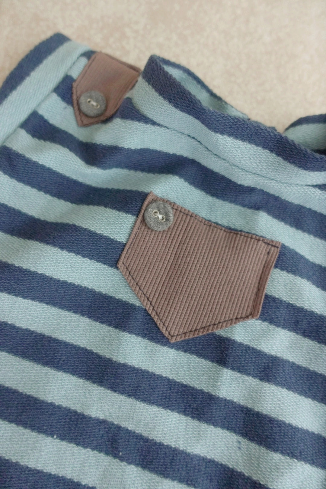 Efron Romper 6-9 H046