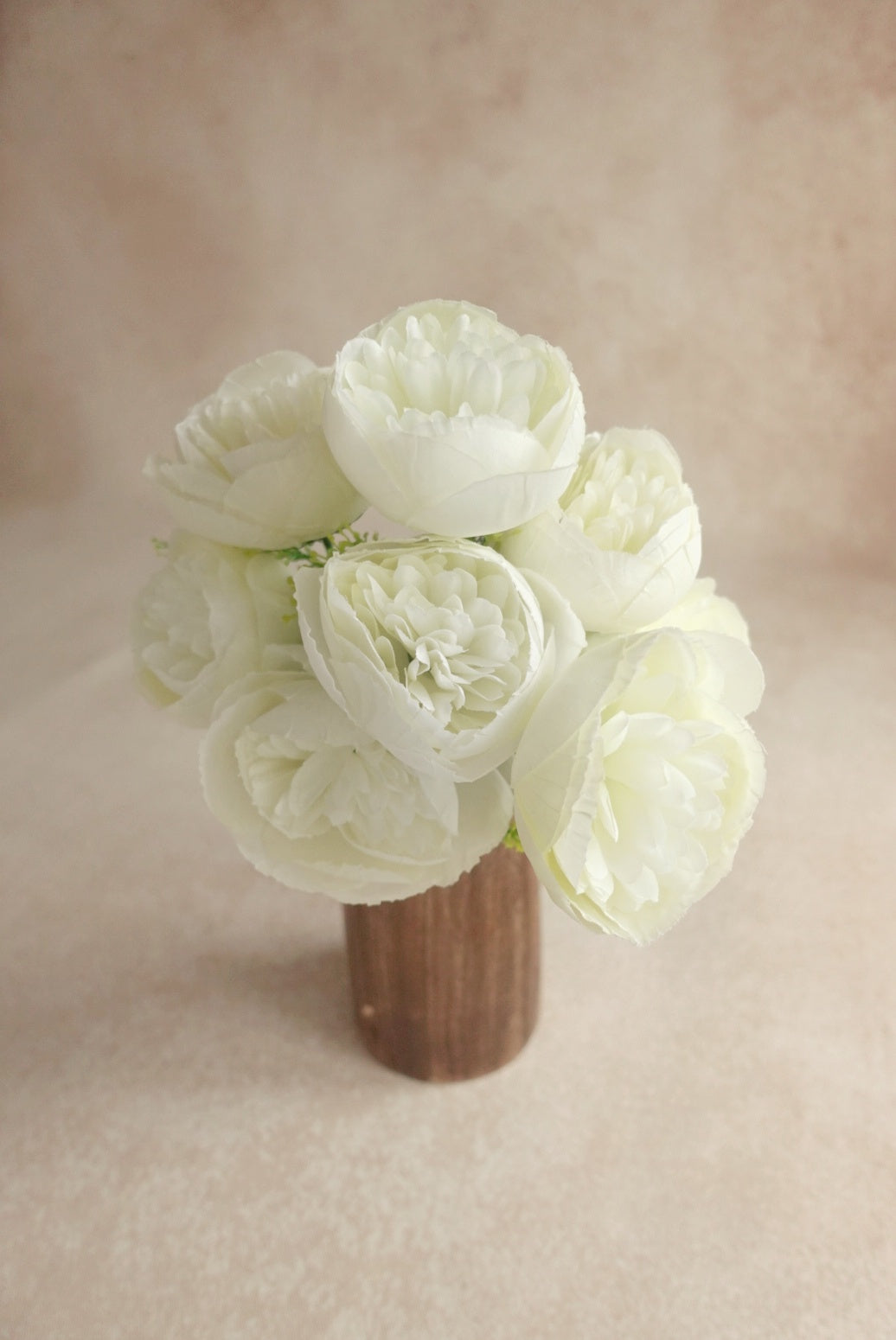 Bulb peony - White