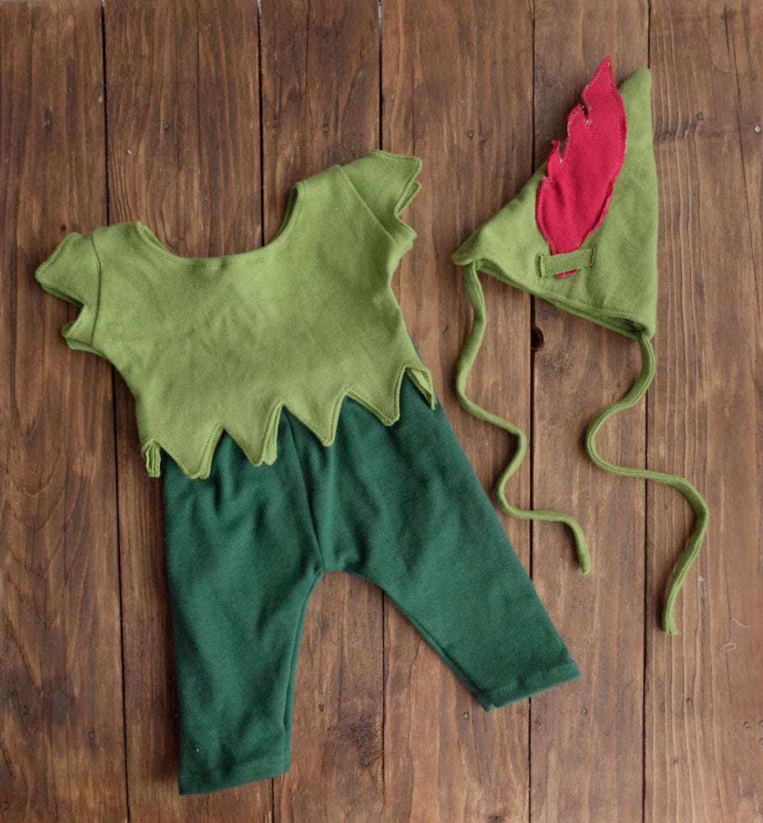 Peterpan outfit 9-12m  (H001)