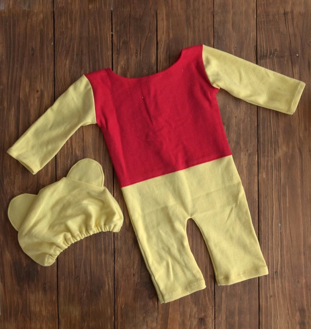 Pooh bear outfit 3-6 H139