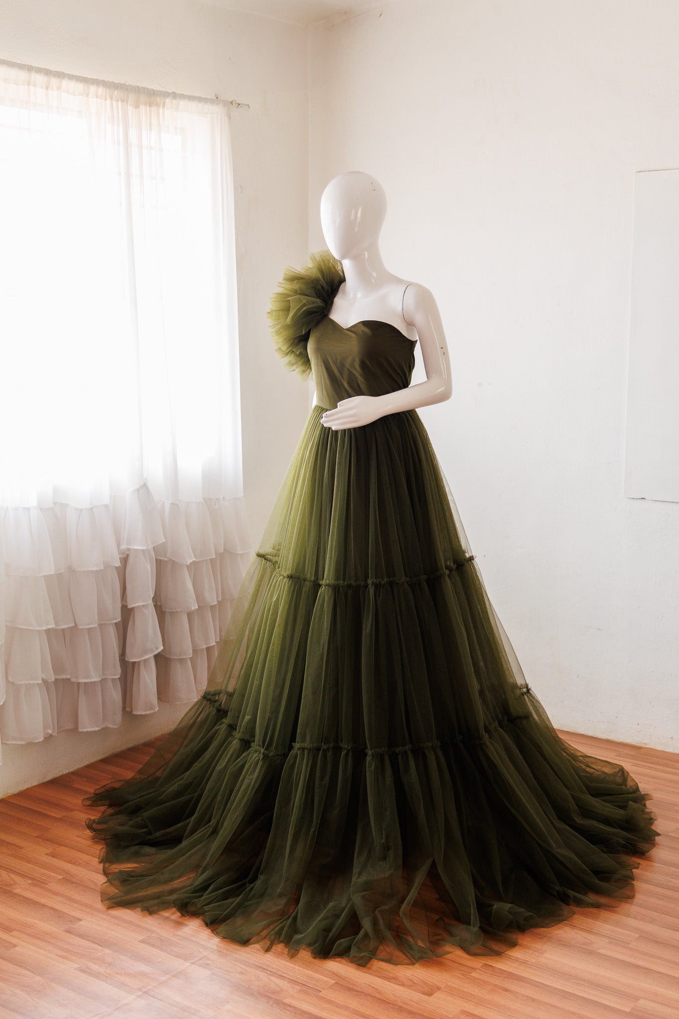 Aashvi gown