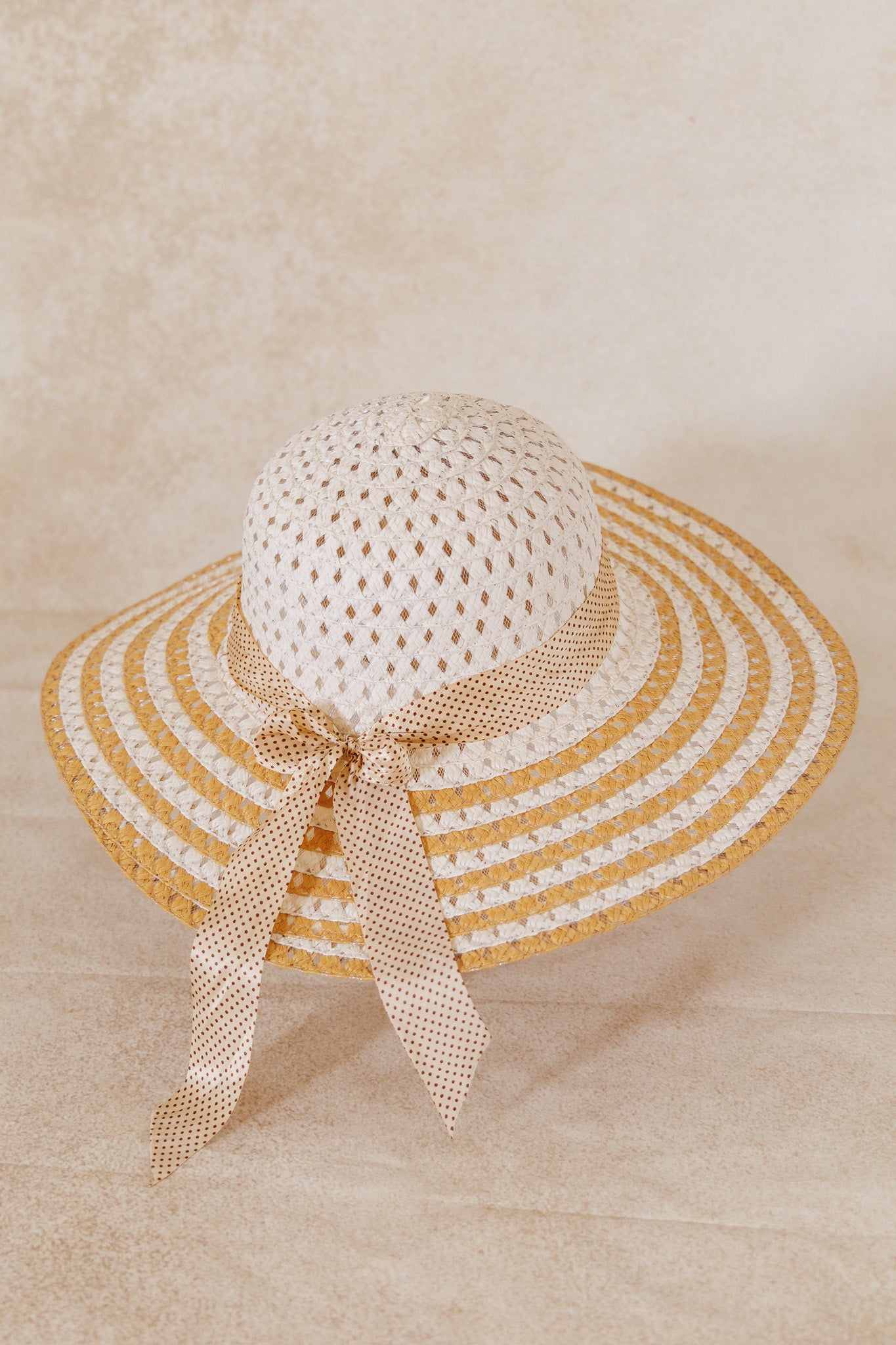 Mahila Hat