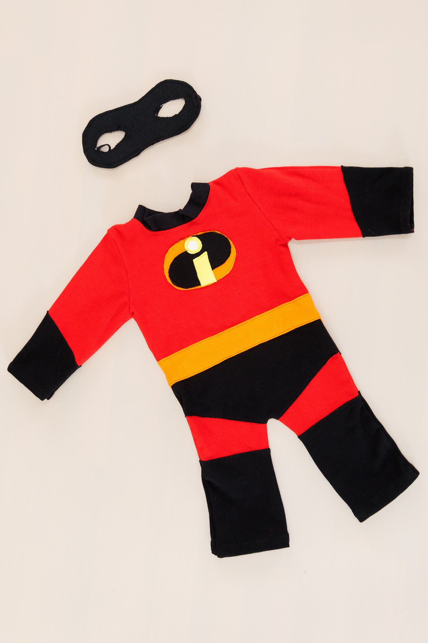 Incredibles Outfit