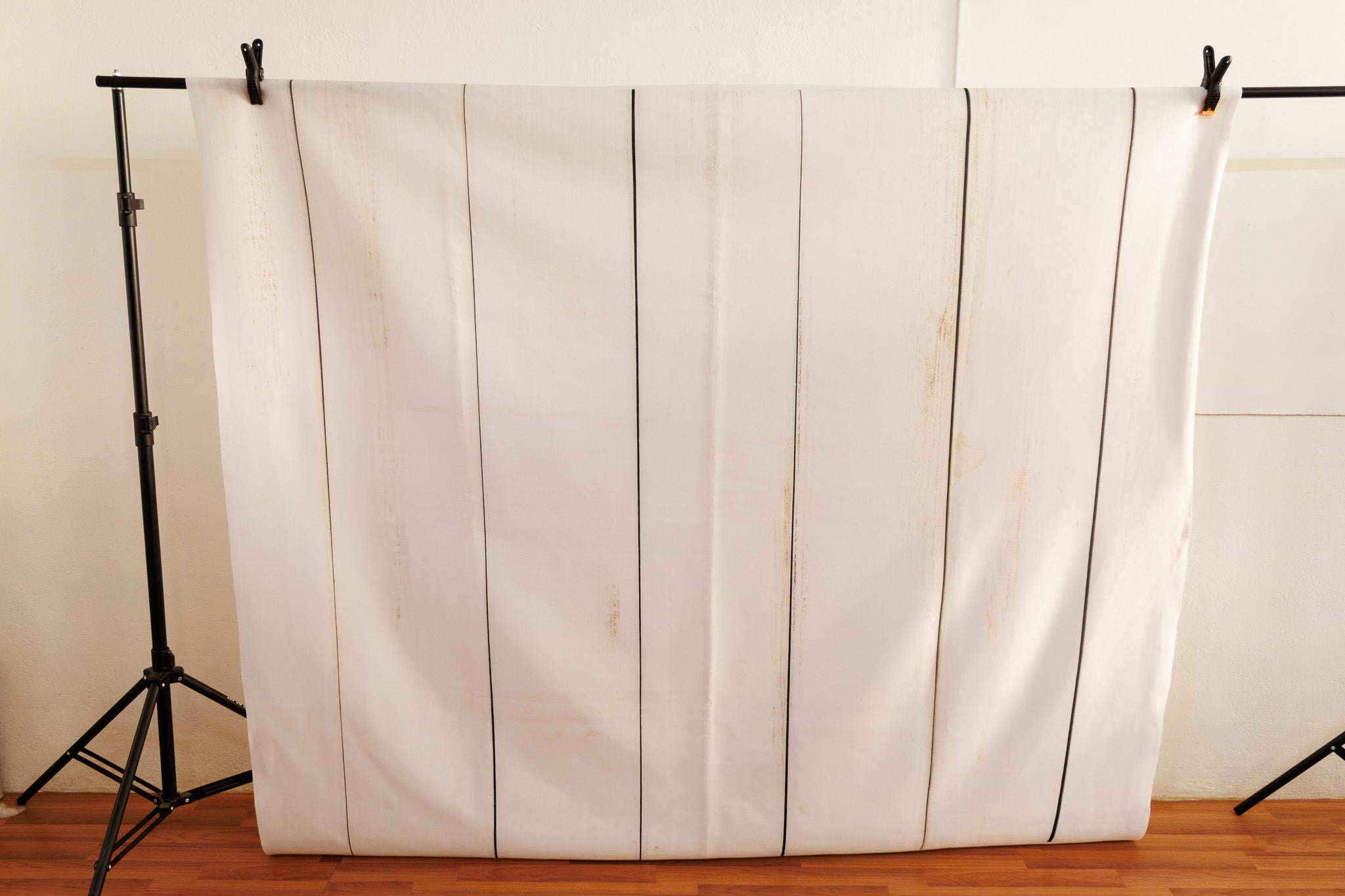 White wood-5x6ft- Fabric (BKC057)