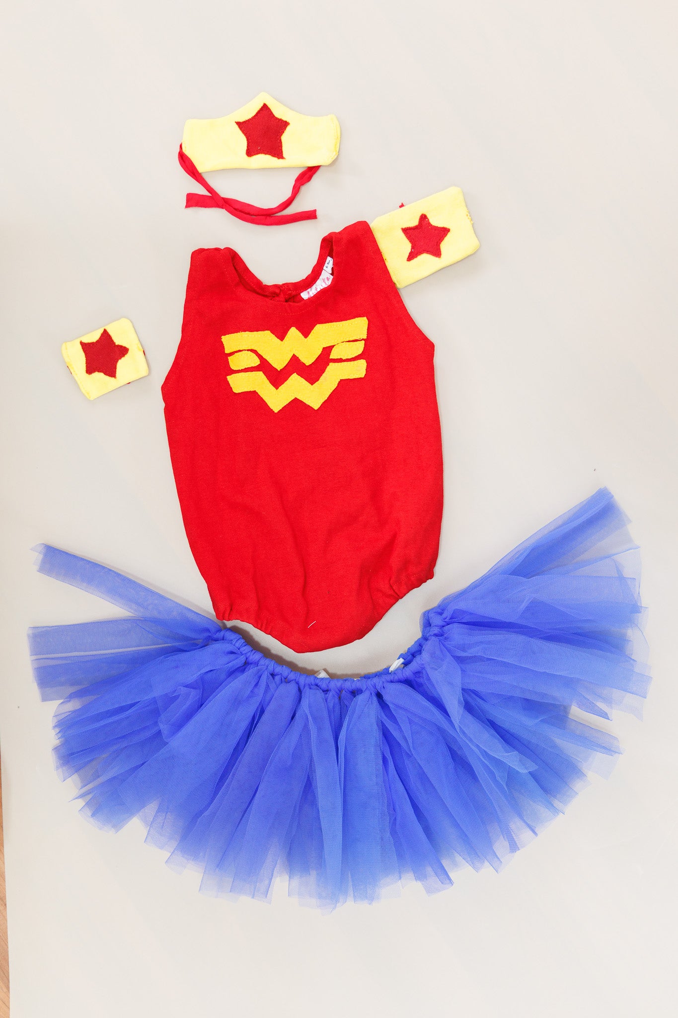 Wonder Woman Outfit  6-9 / MP013