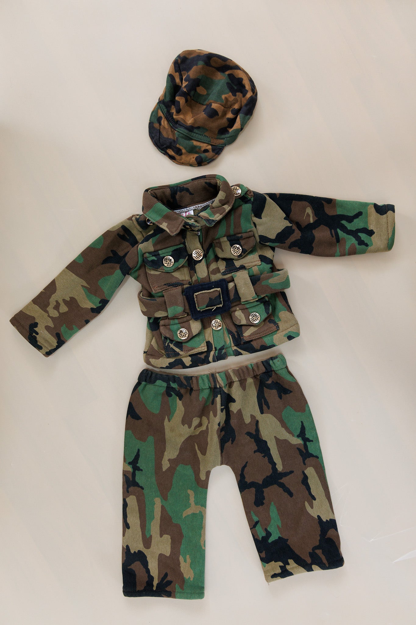 Army outfit 3-6  / MP042