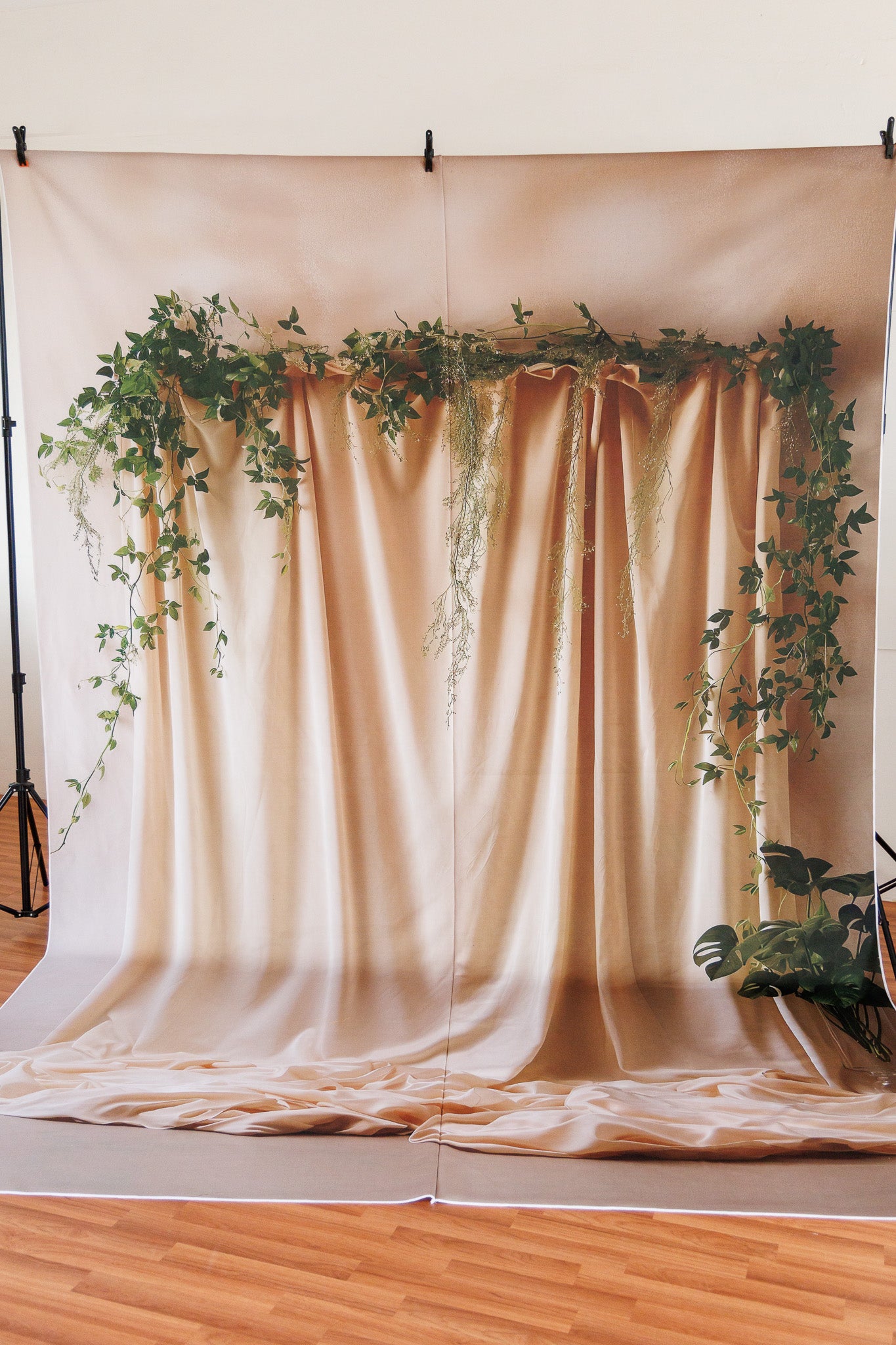 Beige Drapes Theme