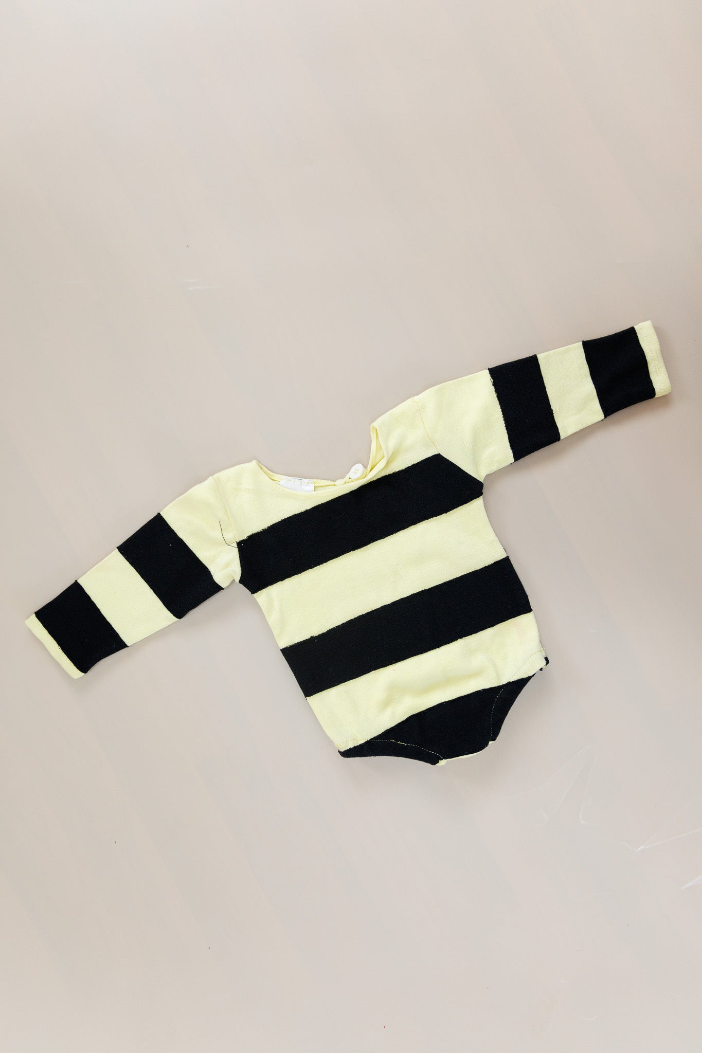 Honey bee romper 3-6 / MP087