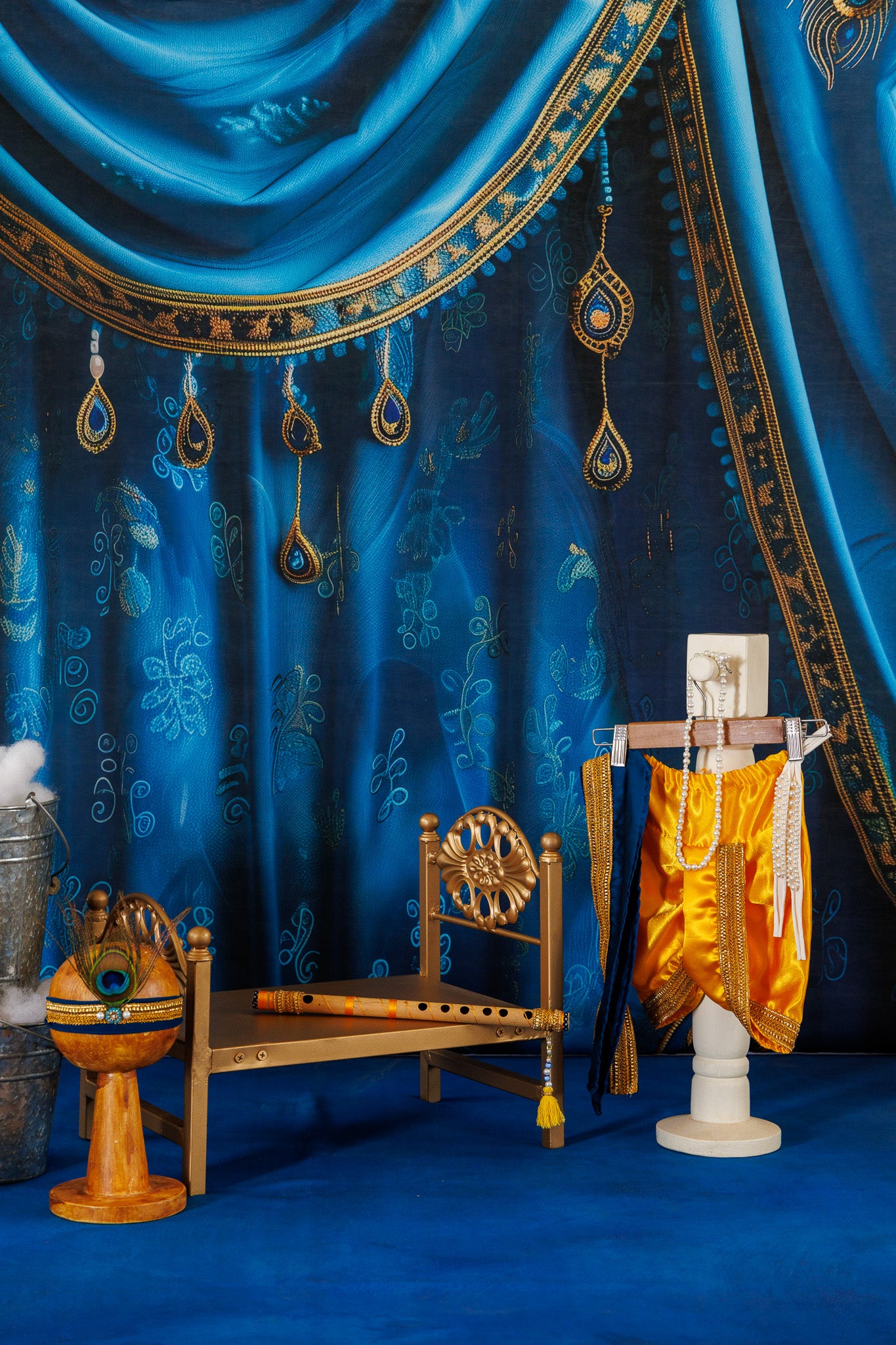 Drapes Of Dwarka Theme