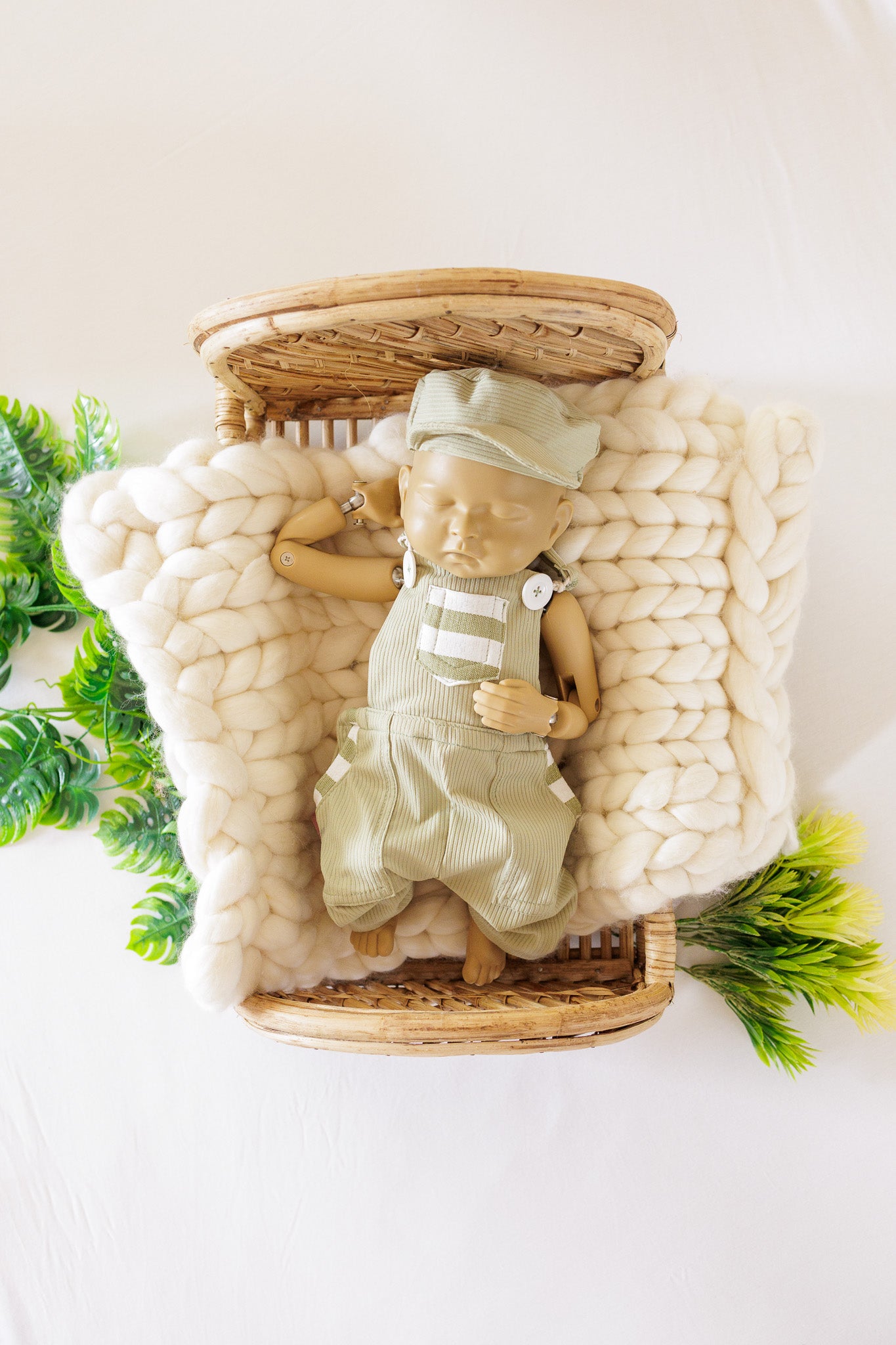 Rattan Bed Theme