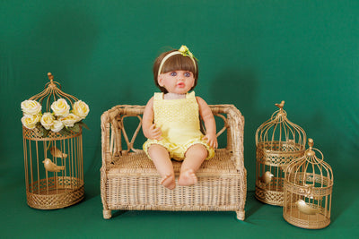 Cane sofa Theme