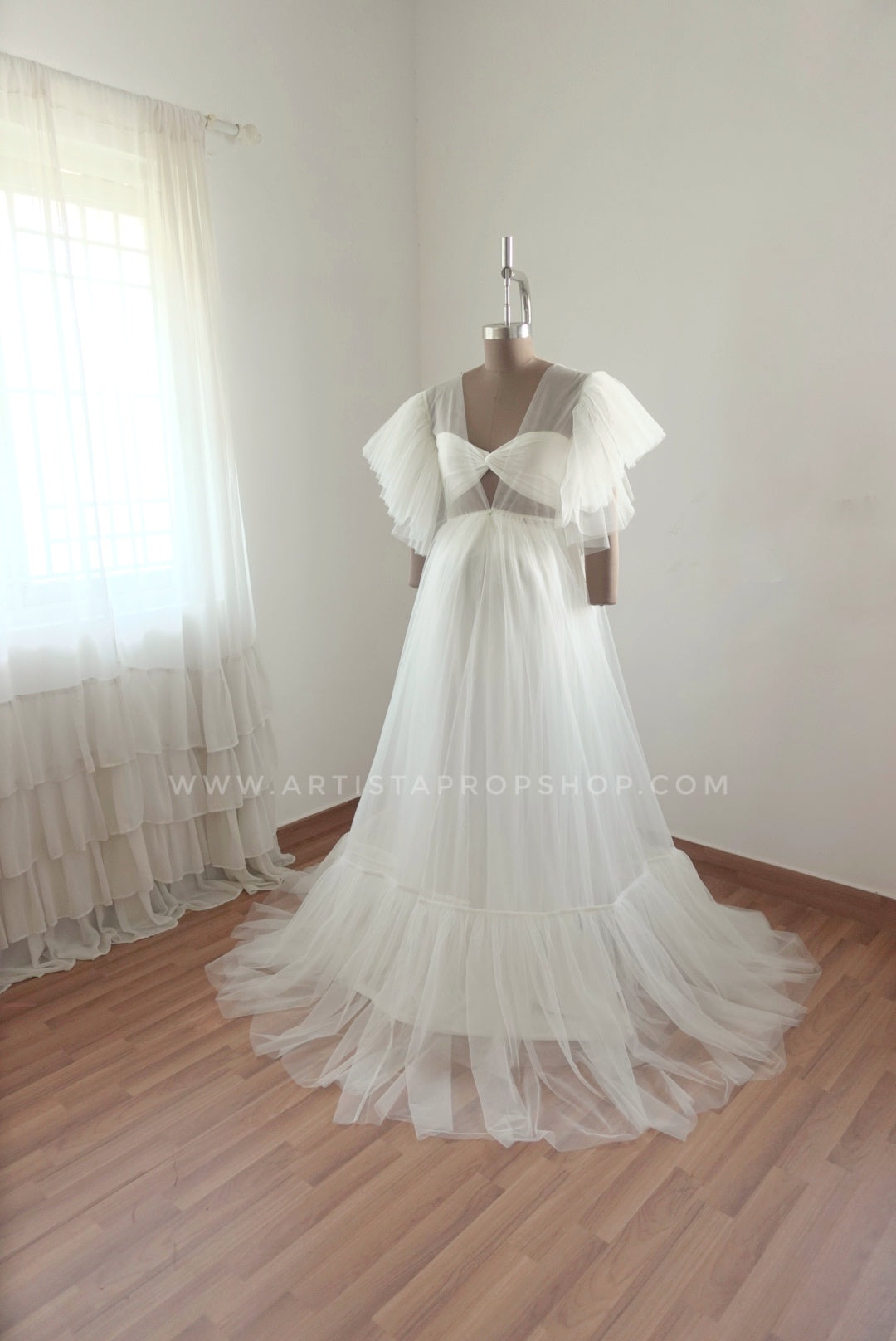 Emily gown - White