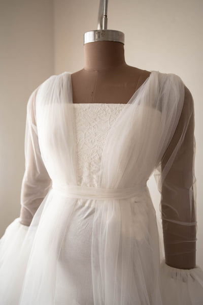 Dancia Gown - White L-XL