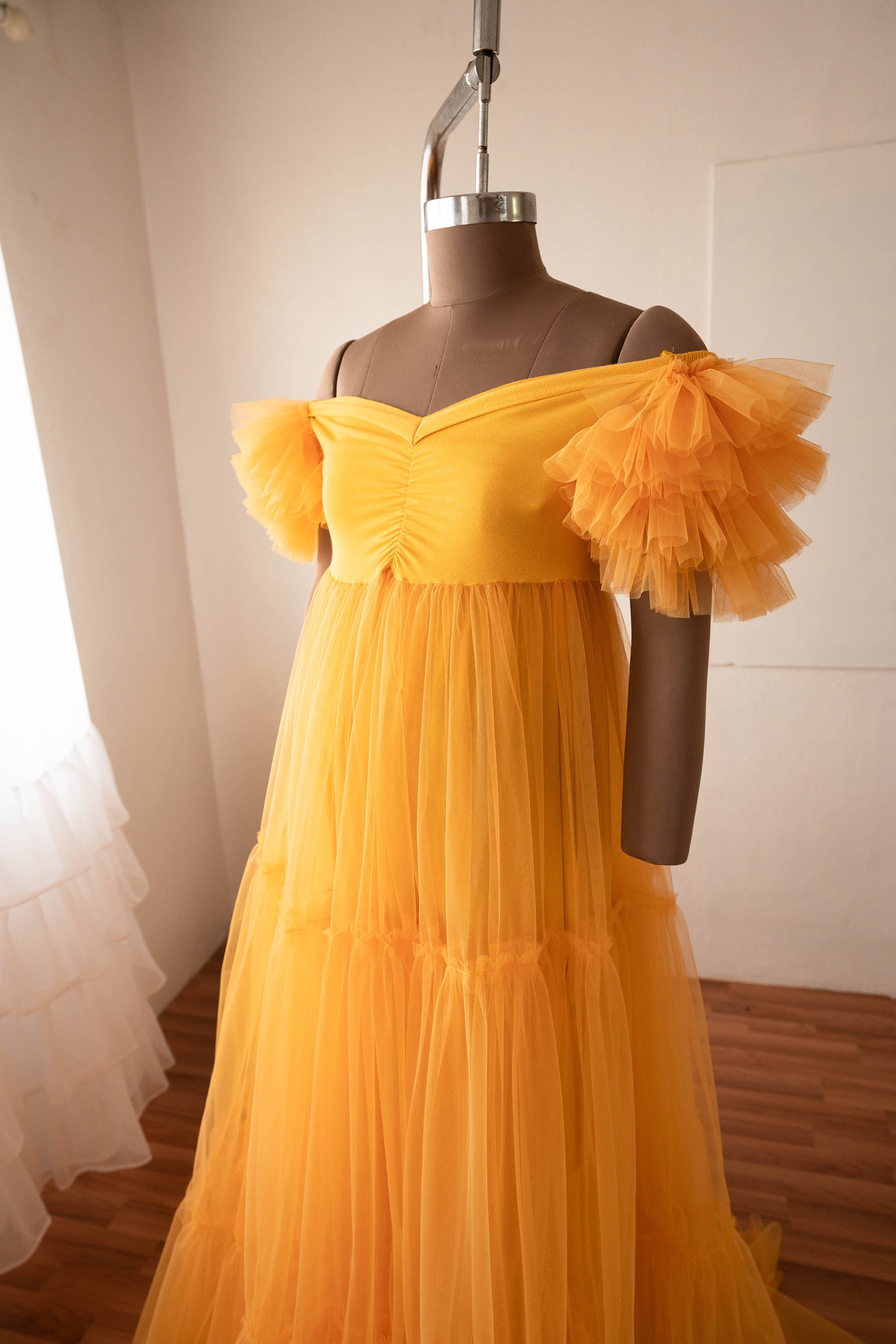 Magella gown - Yellow