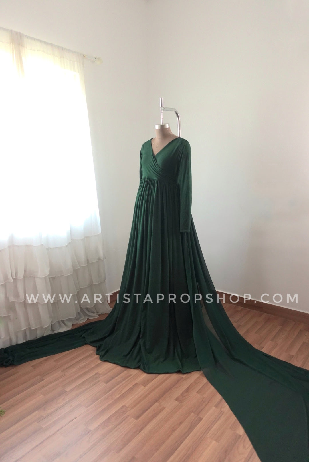 RTS Aurelia Gown + Veil Bottle green L-XL