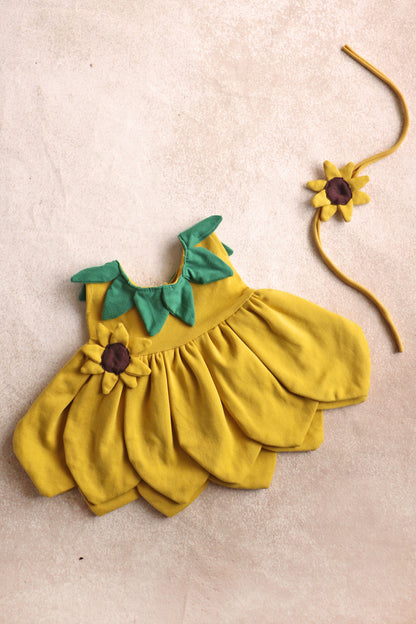 Sunflower Outfit