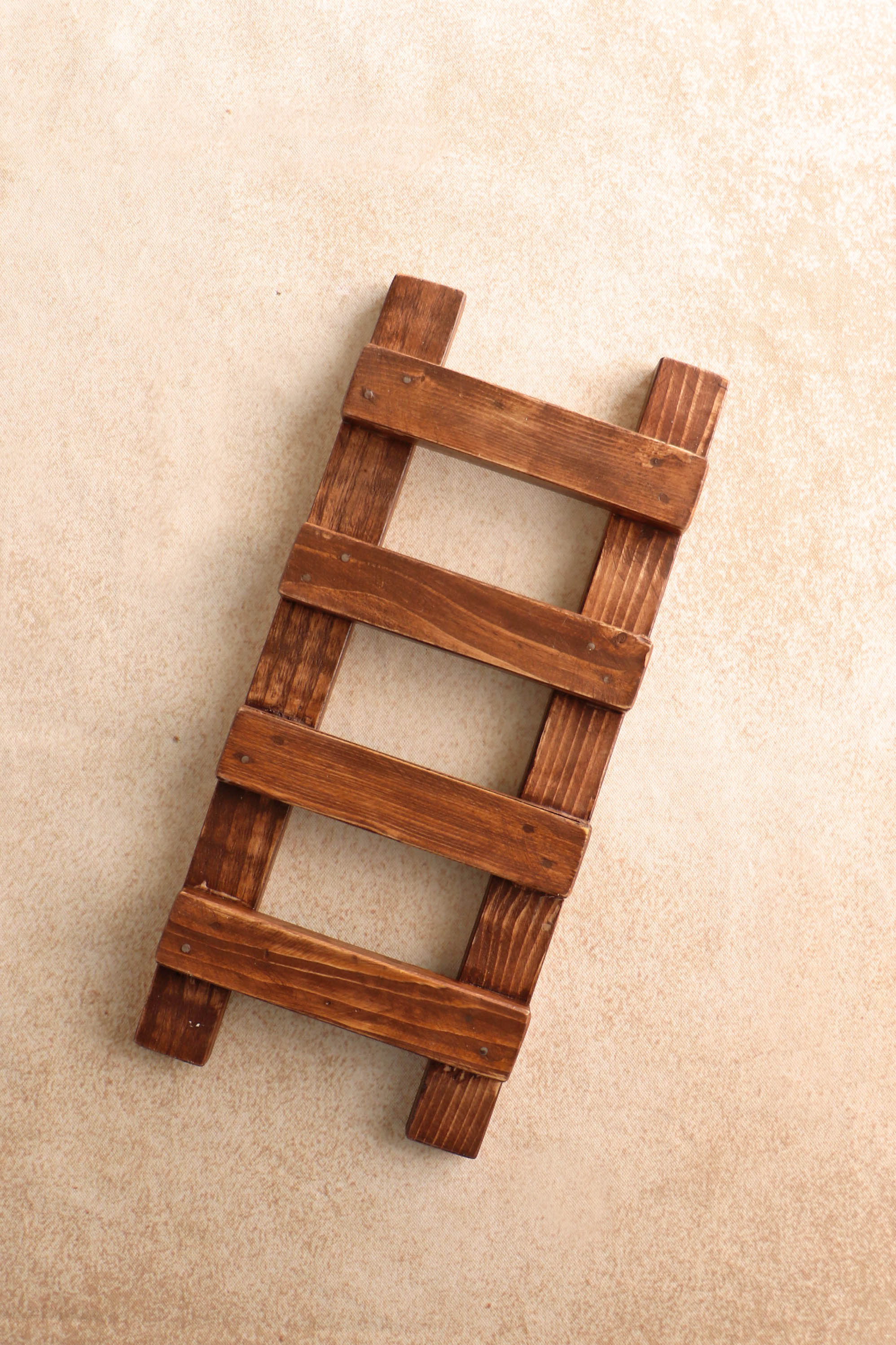 Mini Ladder – Artista Prop Shop