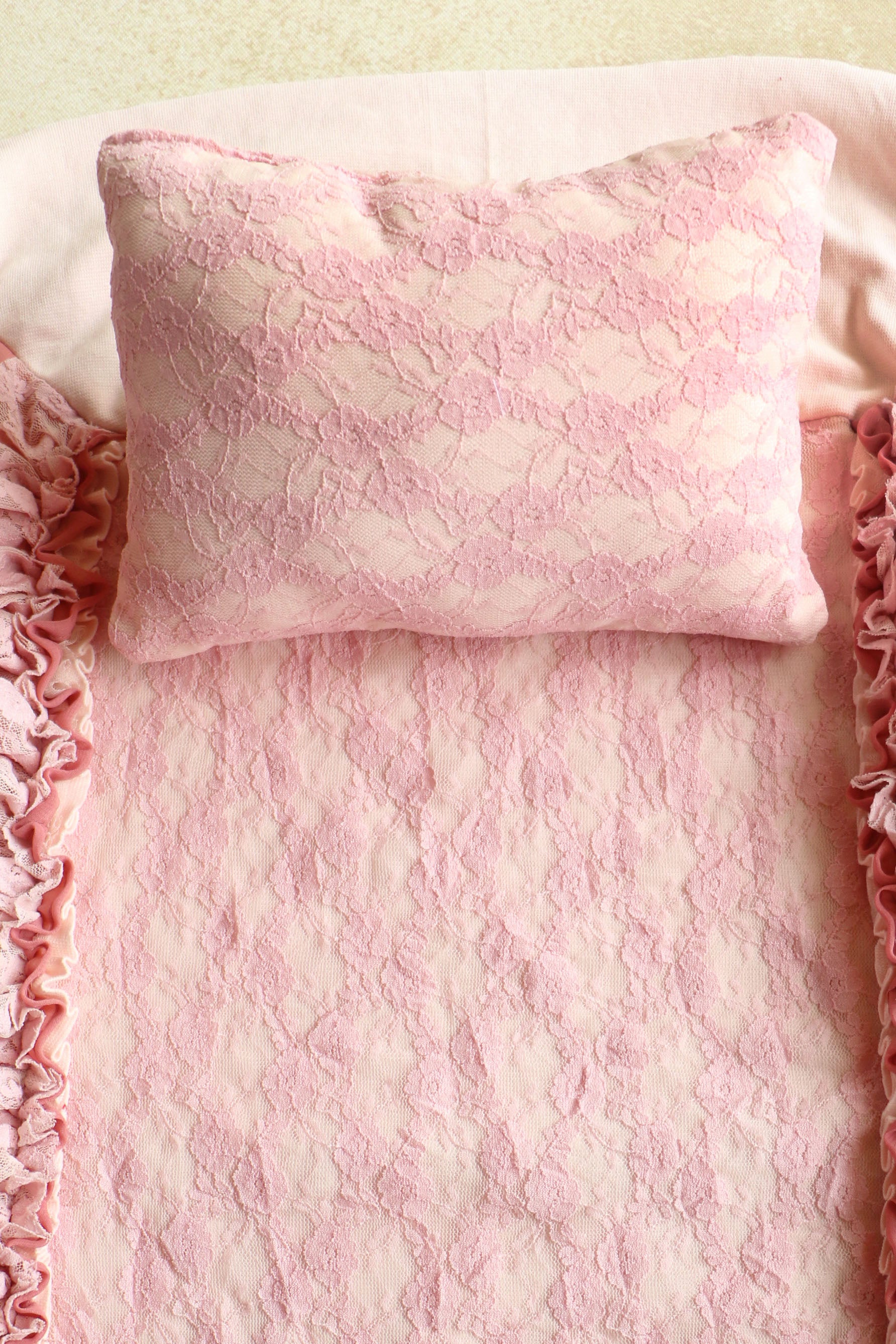 Lace Mattress Cover - Dusty Pink