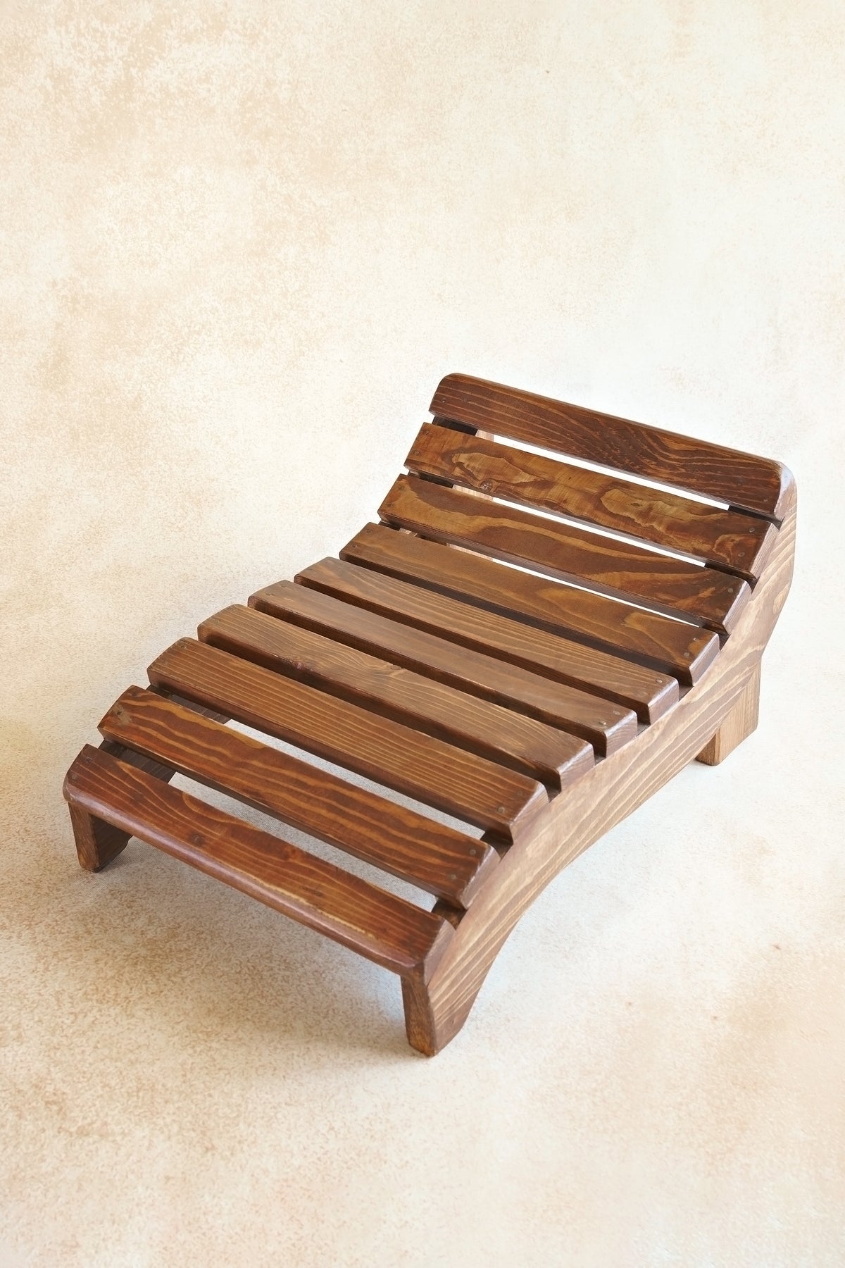 Curvy Beach bench